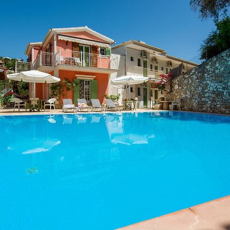 Soustas Apartments Longós エクステリア 写真