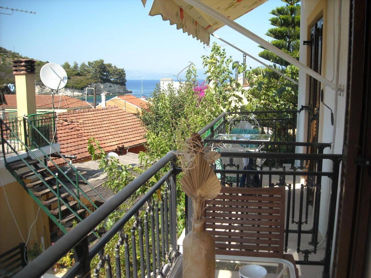 Soustas Apartments Longós 部屋 写真